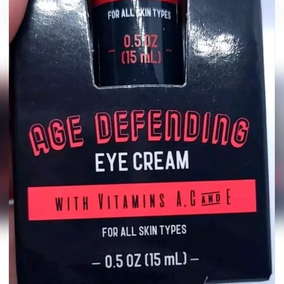 The Nobleman Age Defending Eye Cream with Vitamin A, C, E - For All Skin Types - Picture 2 of 3